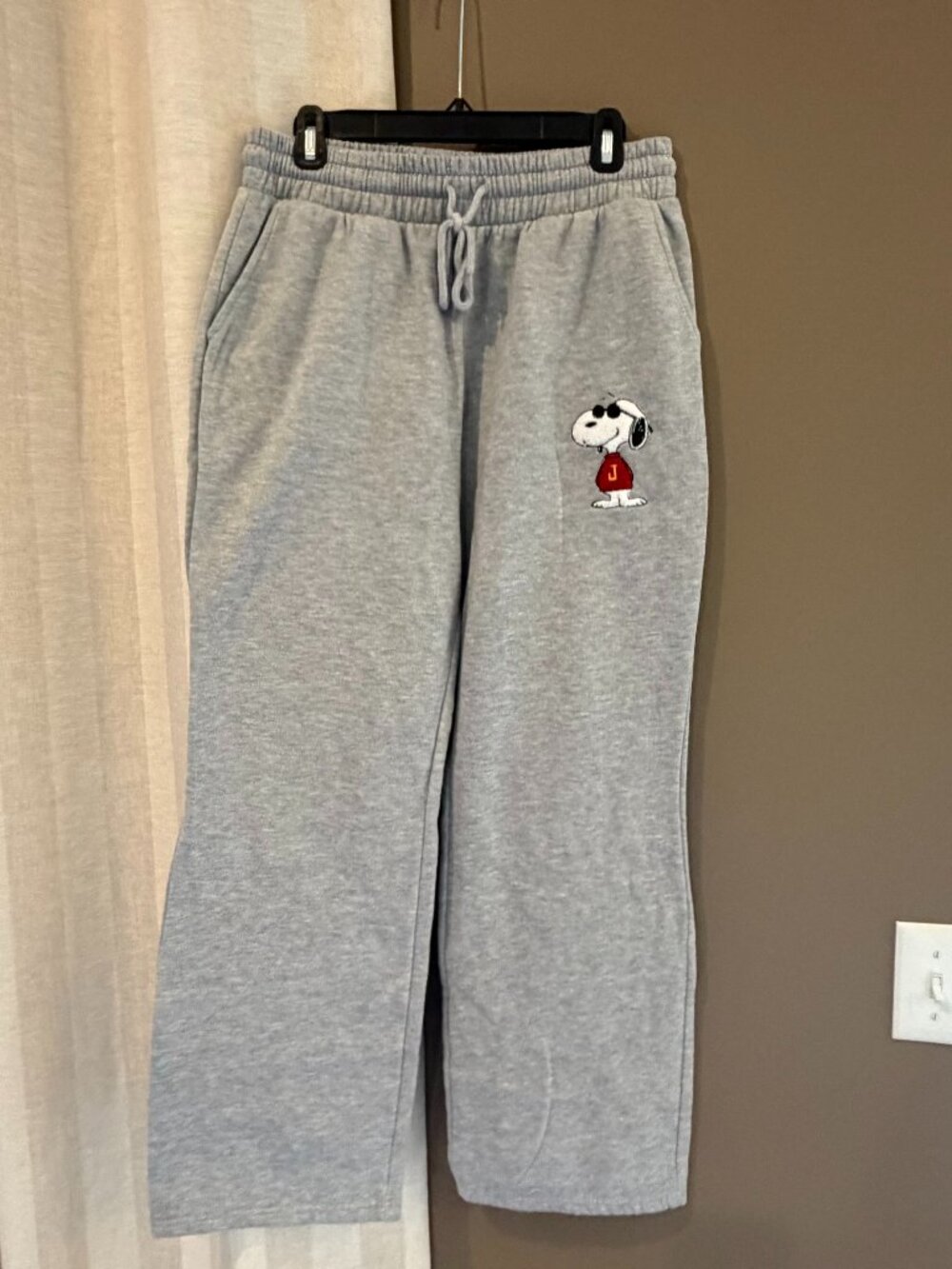 Peanuts Gray Sweat pants with Snoopy Comfy, Size XL